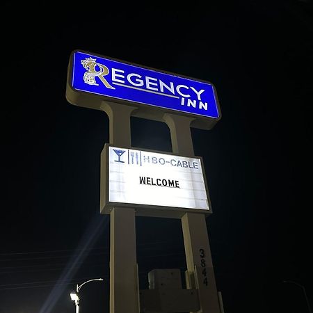 Regency Inn Fresno Buitenkant foto
