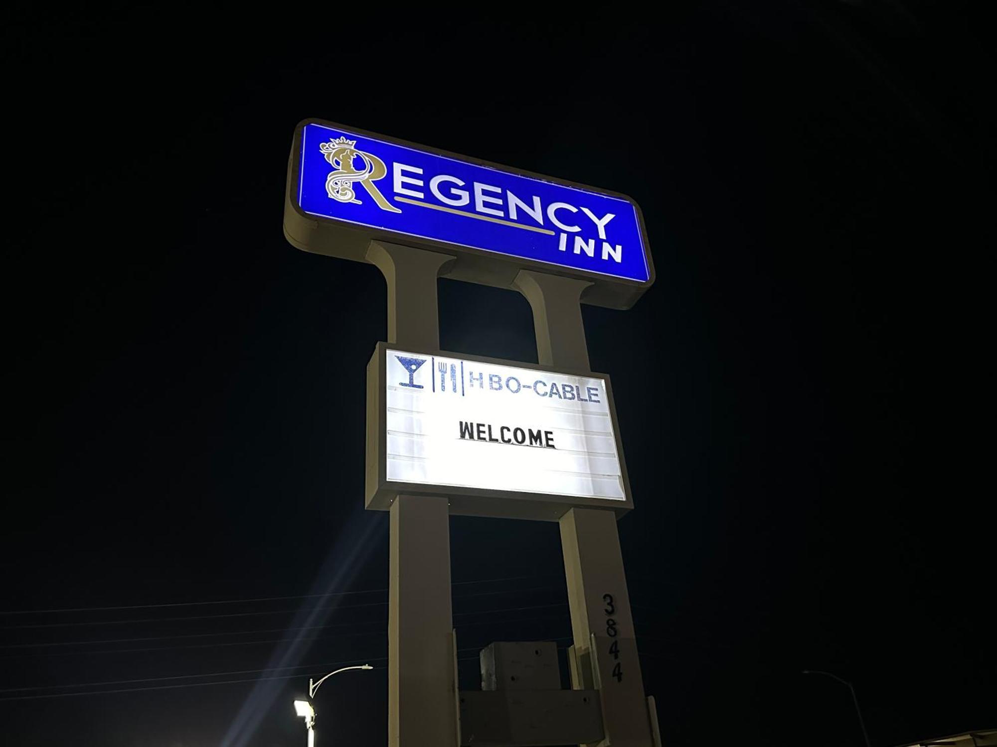 Regency Inn Fresno Buitenkant foto